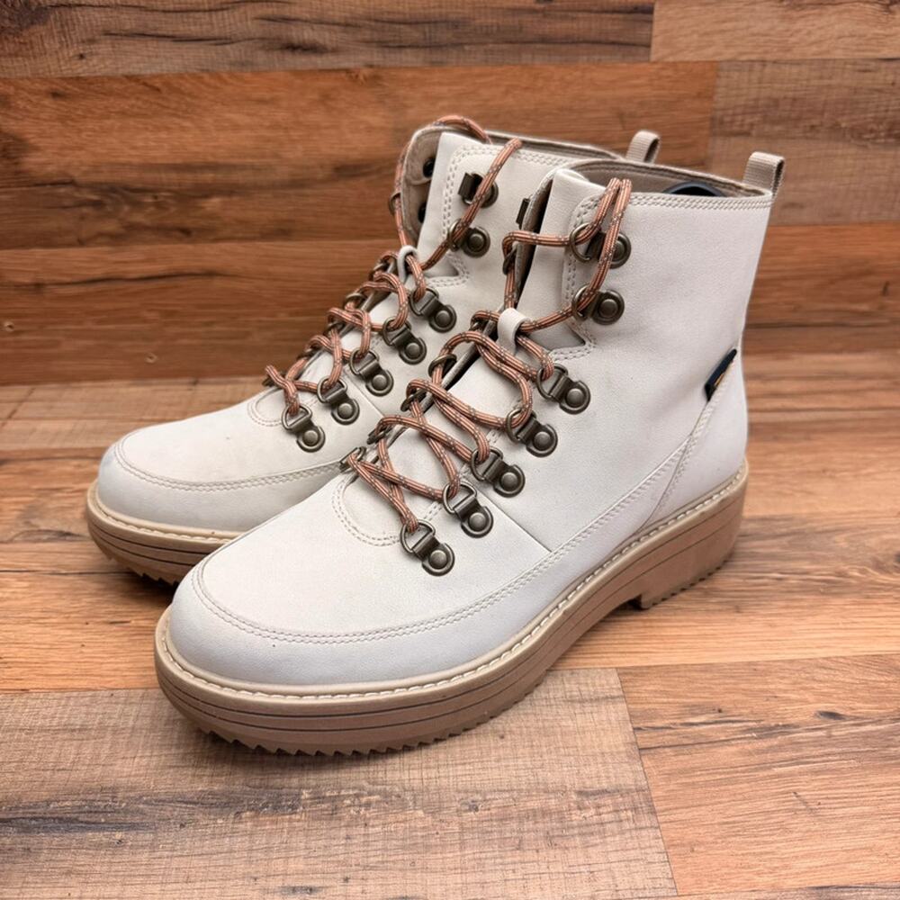 Teva Womens Size 8 Midform Boot White Swan